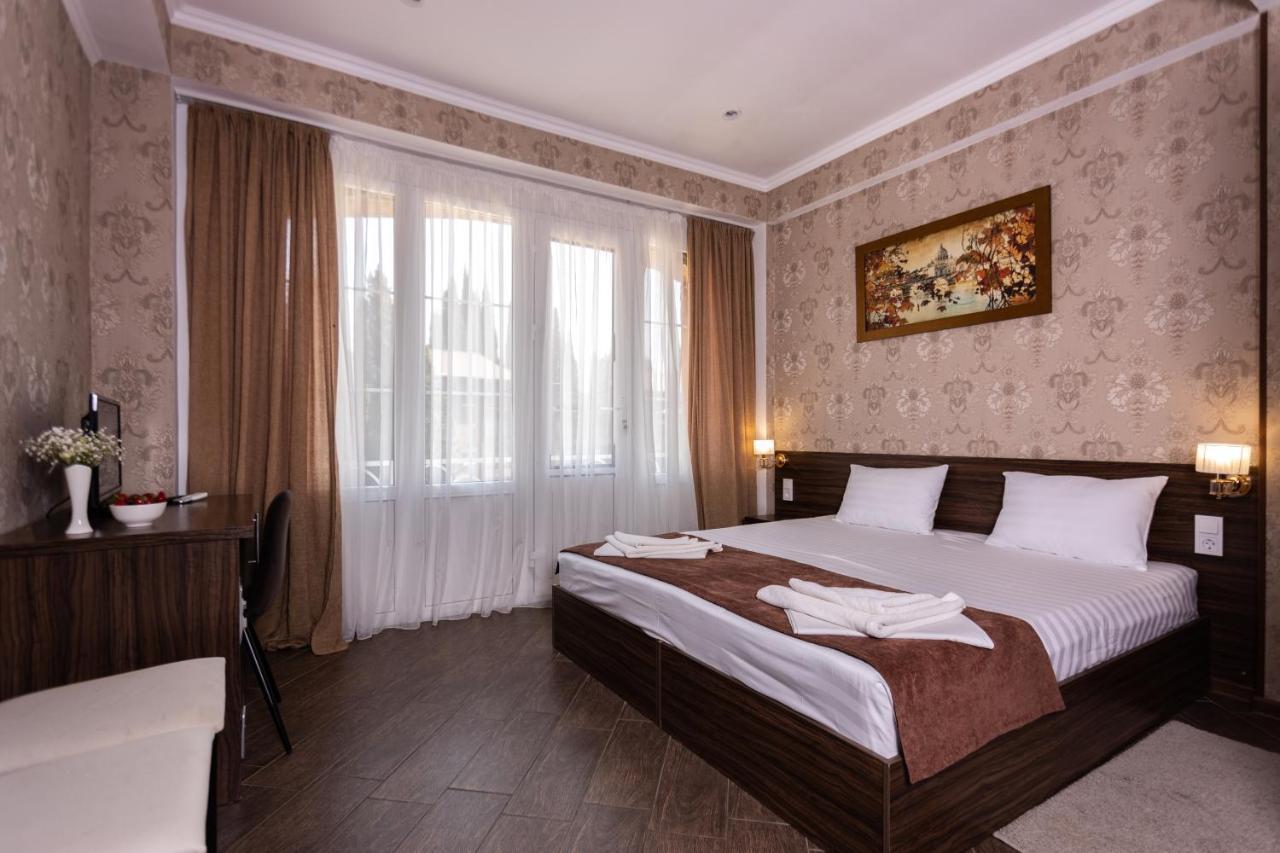 Hotel Nikopoli On Vodopadnaya 21А New Athos 外观 照片