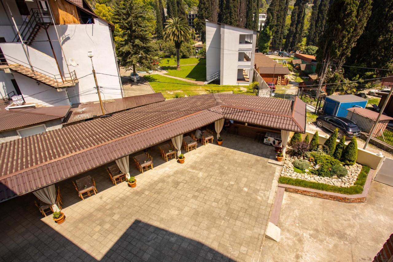 Hotel Nikopoli On Vodopadnaya 21А New Athos 外观 照片