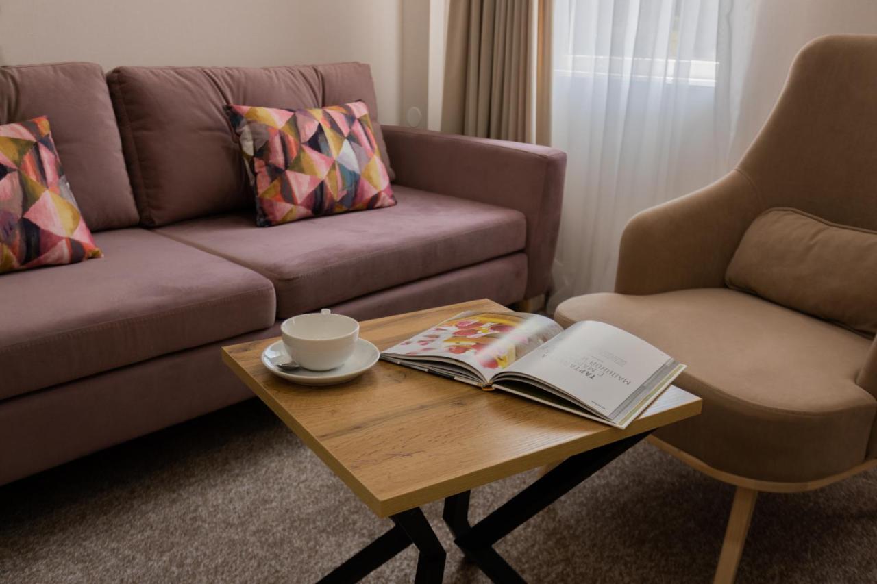 Hotel Nikopoli On Vodopadnaya 21А New Athos 外观 照片