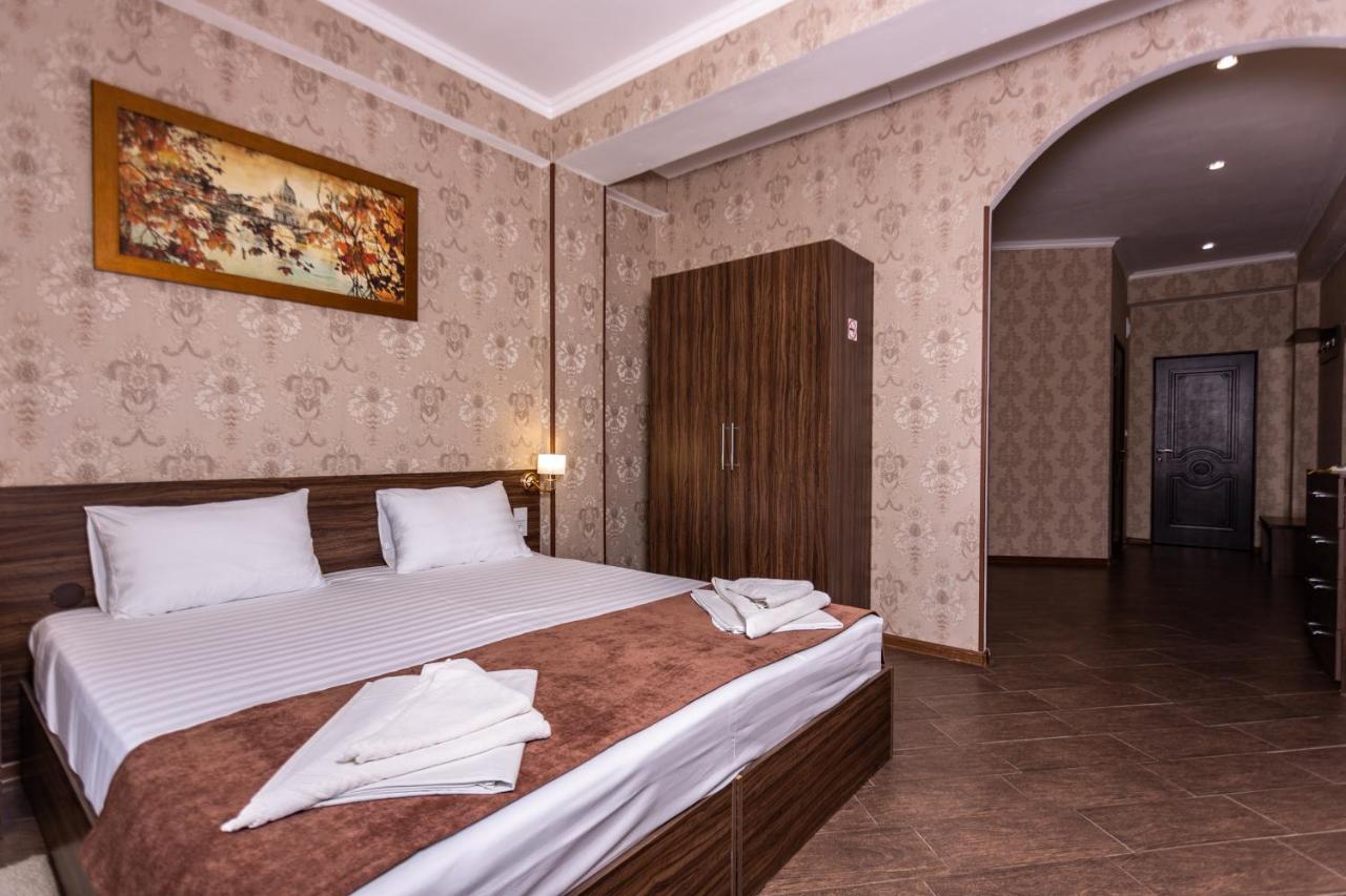 Hotel Nikopoli On Vodopadnaya 21А New Athos 外观 照片