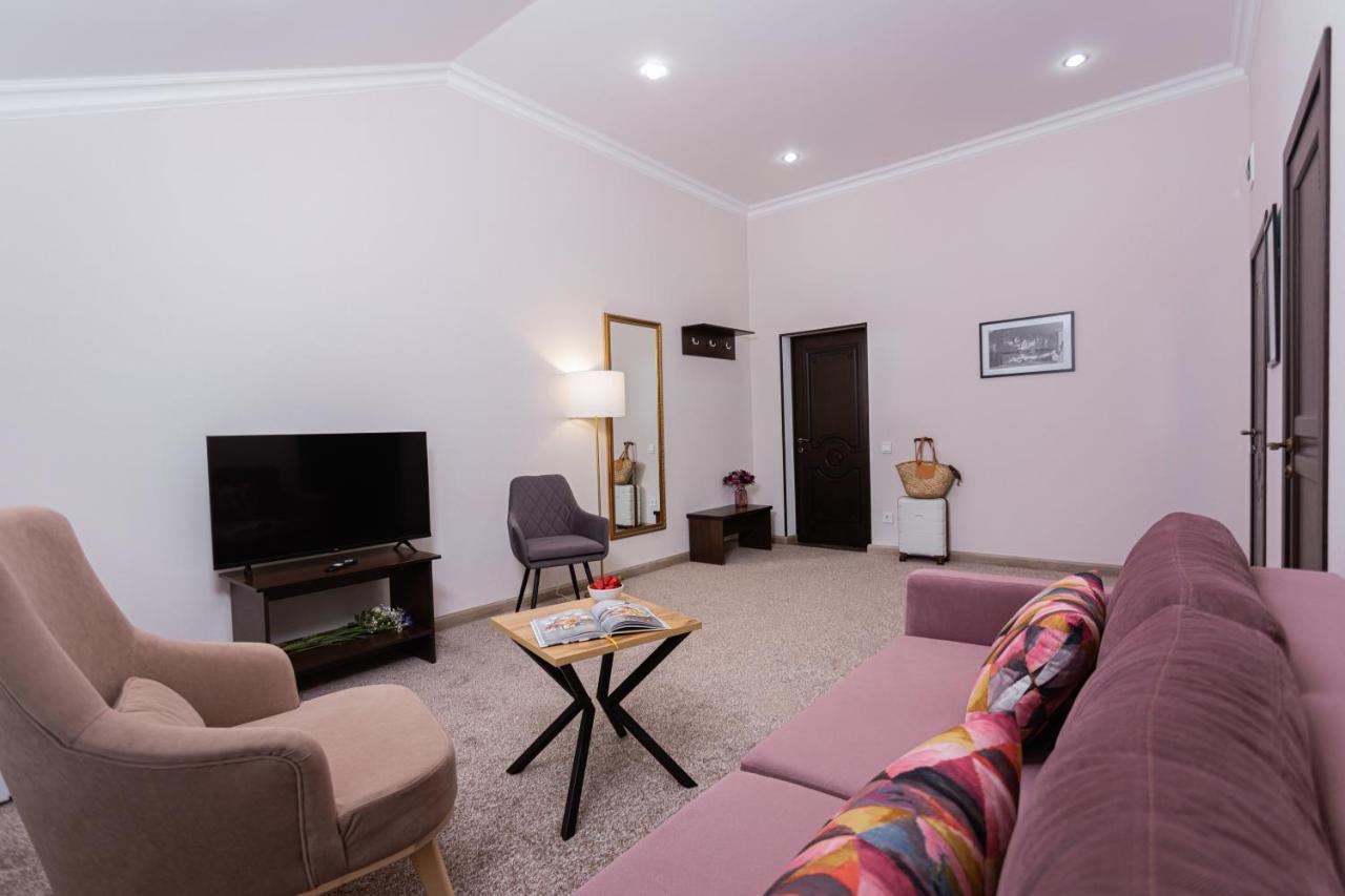 Hotel Nikopoli On Vodopadnaya 21А New Athos 外观 照片