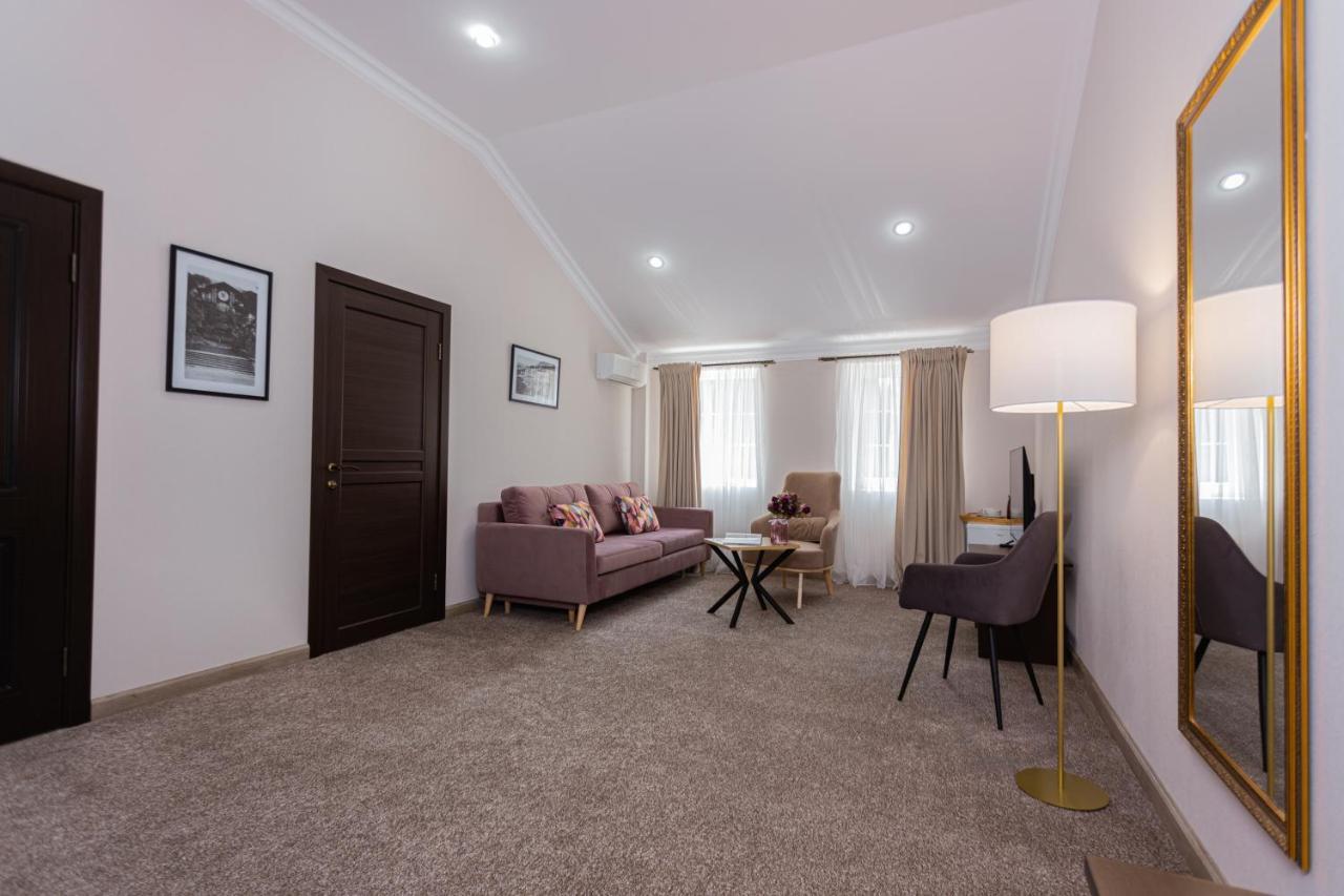 Hotel Nikopoli On Vodopadnaya 21А New Athos 外观 照片